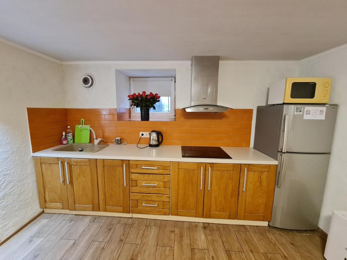 Apartamento Студіо На Кoновальця Leópolis Exterior foto