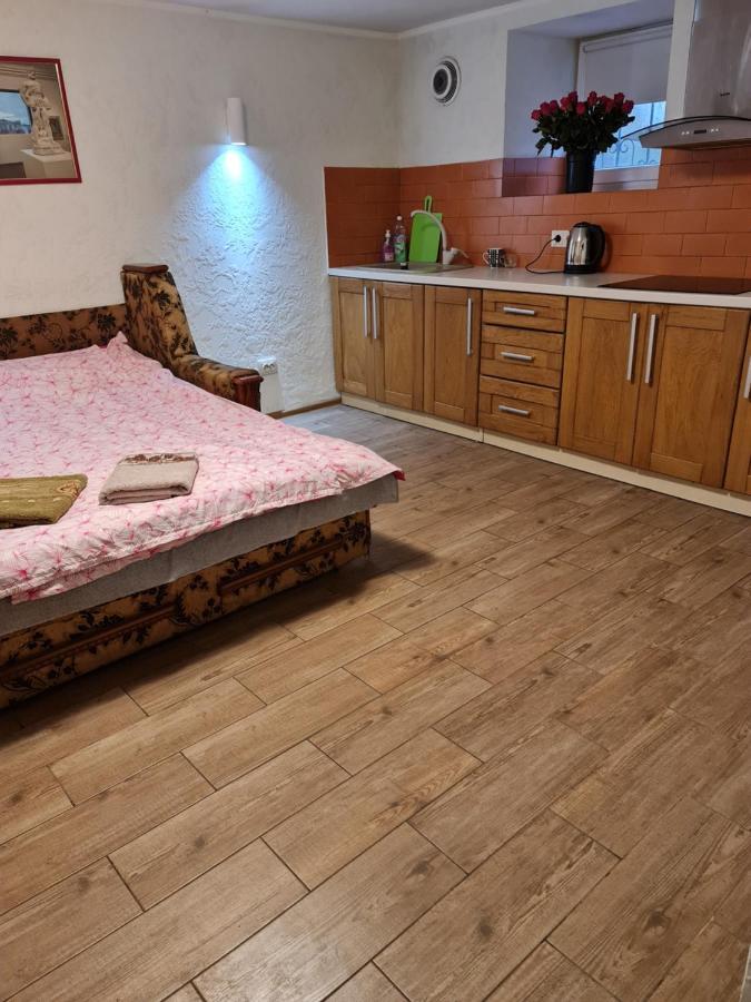 Apartamento Студіо На Кoновальця Leópolis Exterior foto