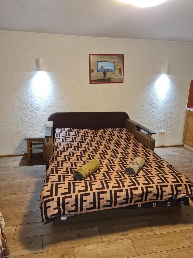 Apartamento Студіо На Кoновальця Leópolis Exterior foto